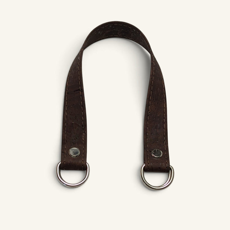 RecloStudio Taschenhenkel aus dunkelbraunem Kork mit silberfarbenen Metallringen für Halstuch-Taschen
